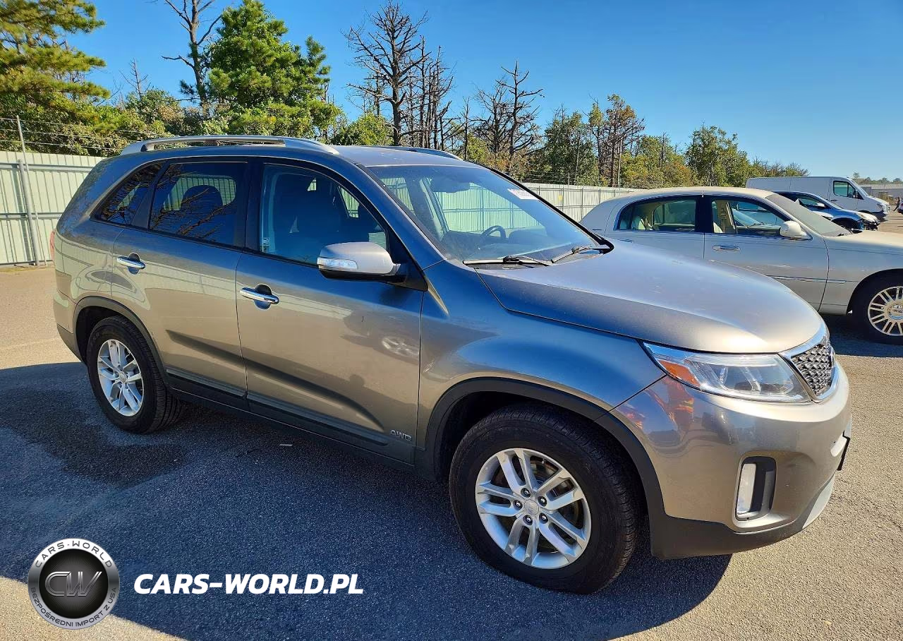 2014 Kia Sorento Lx VIN:5XYKTDA6XEG472265 - 4