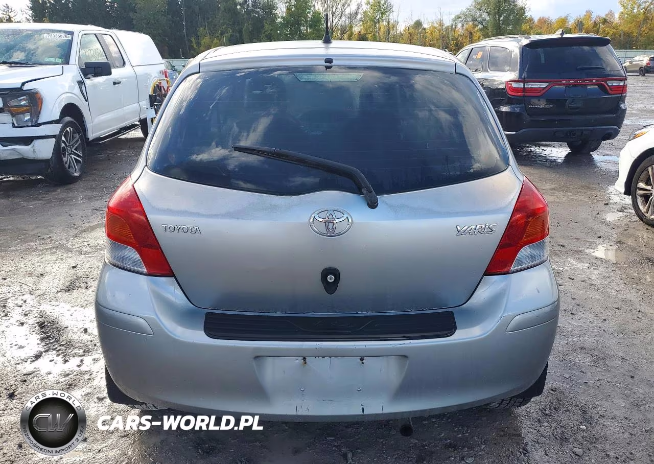 2010 Toyota Yaris Base VIN:JTDJT4K31A5282311 - 6