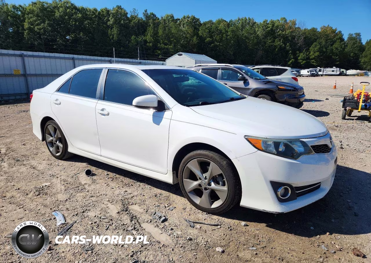 2014 Toyota Camry Se V6 VIN:4T1BK1FK9EU553419 - 4