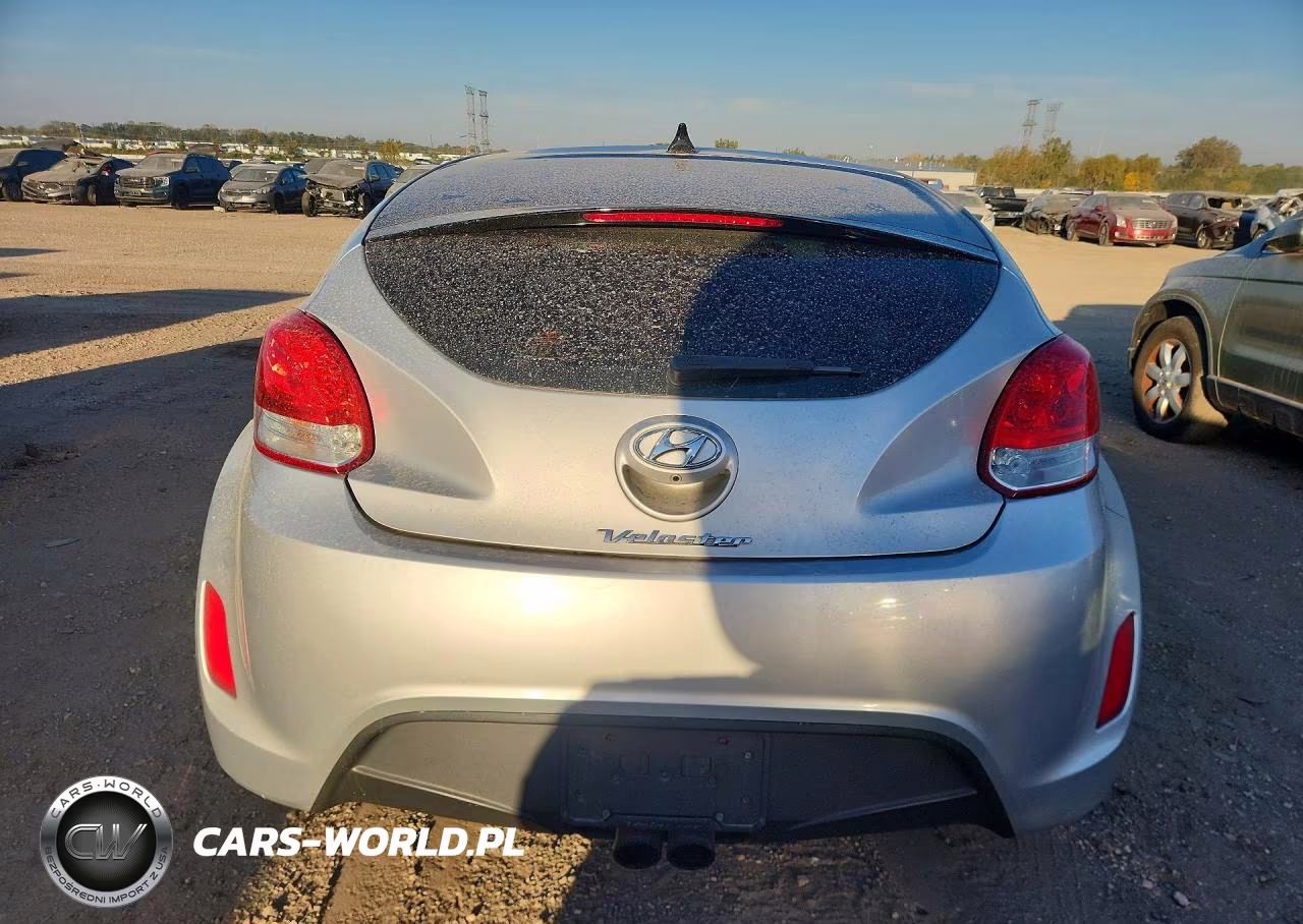 2017 Hyundai Veloster Base VIN:KMHTC6AD1HU304916 - 6
