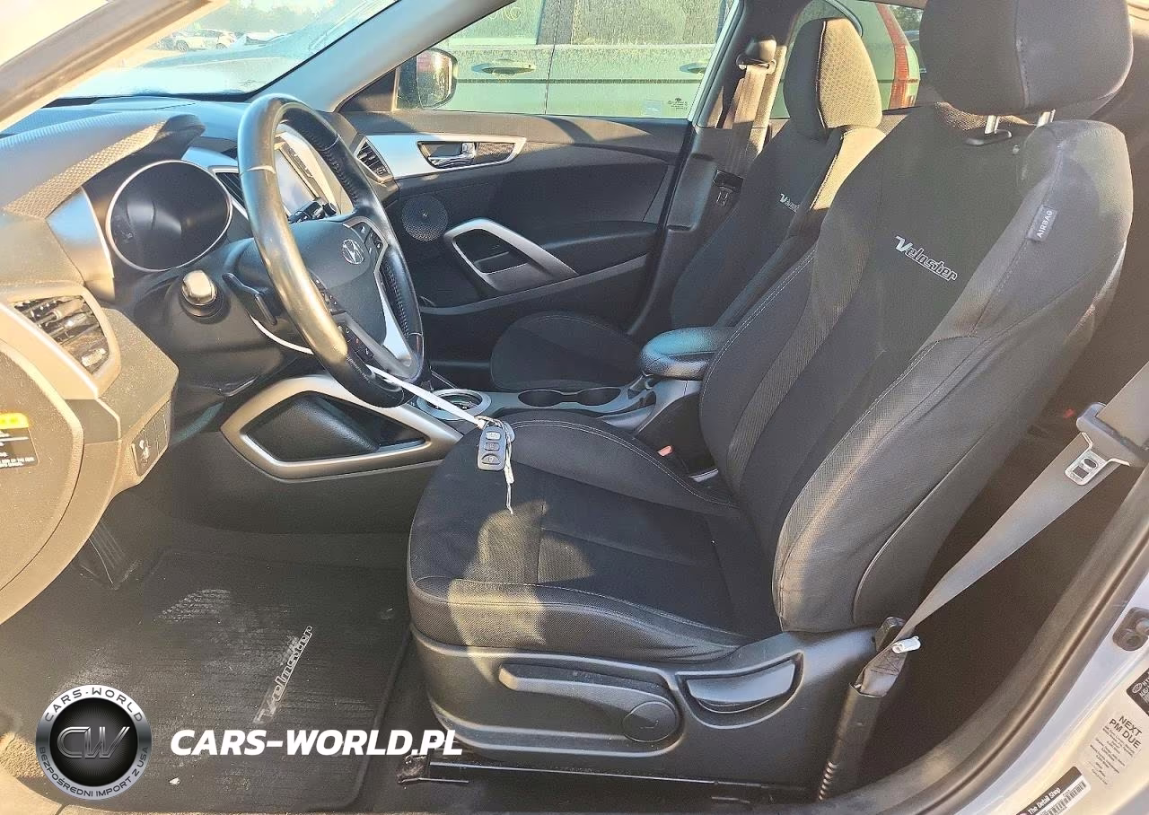 2017 Hyundai Veloster Base VIN:KMHTC6AD1HU304916 - 7