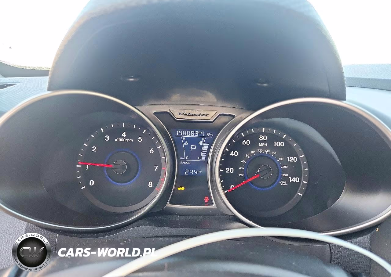 2017 Hyundai Veloster Base VIN:KMHTC6AD1HU304916 - 9