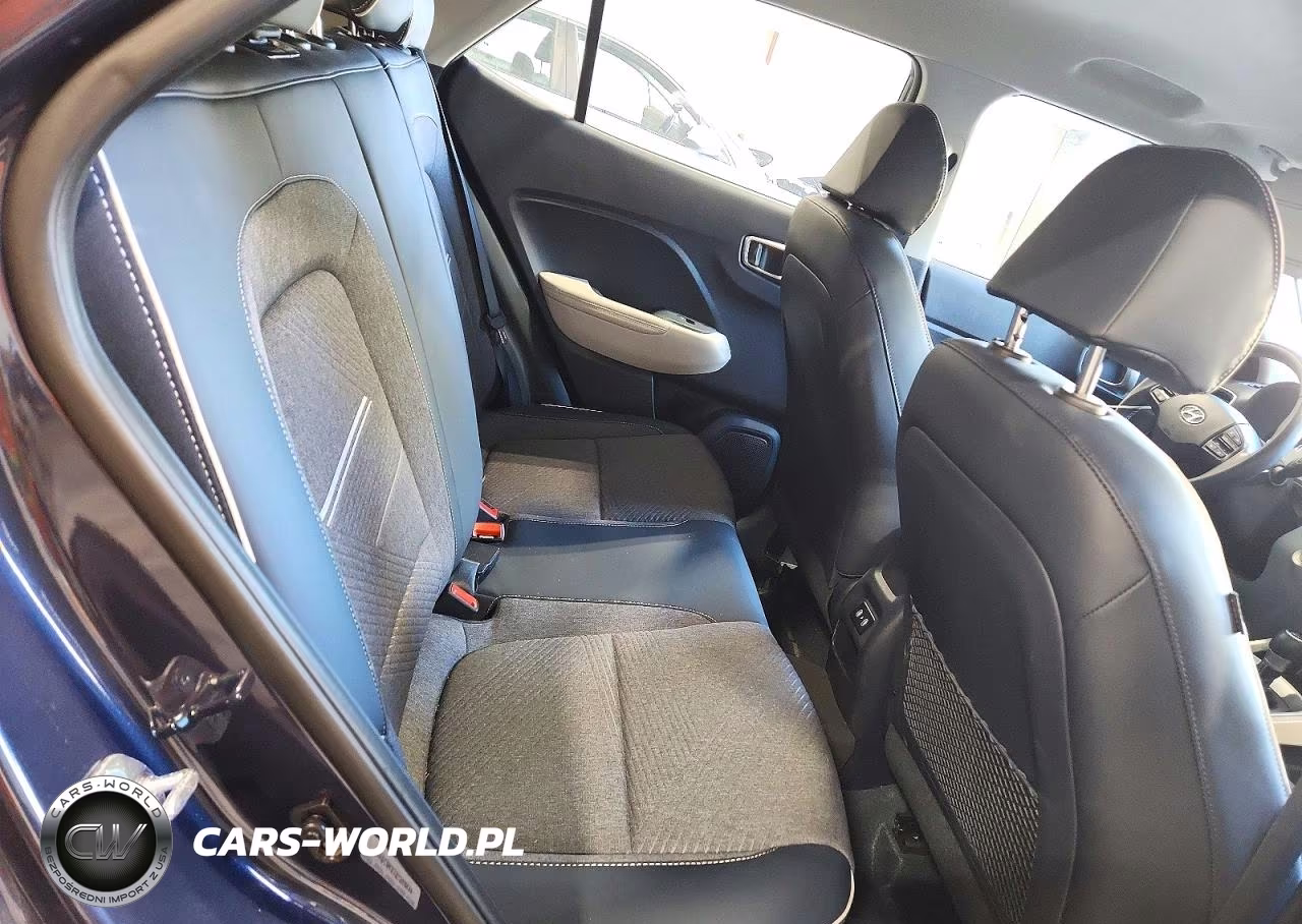 2025 Hyundai Venue Limited VIN:KMHRC8A31SU360830 - 10