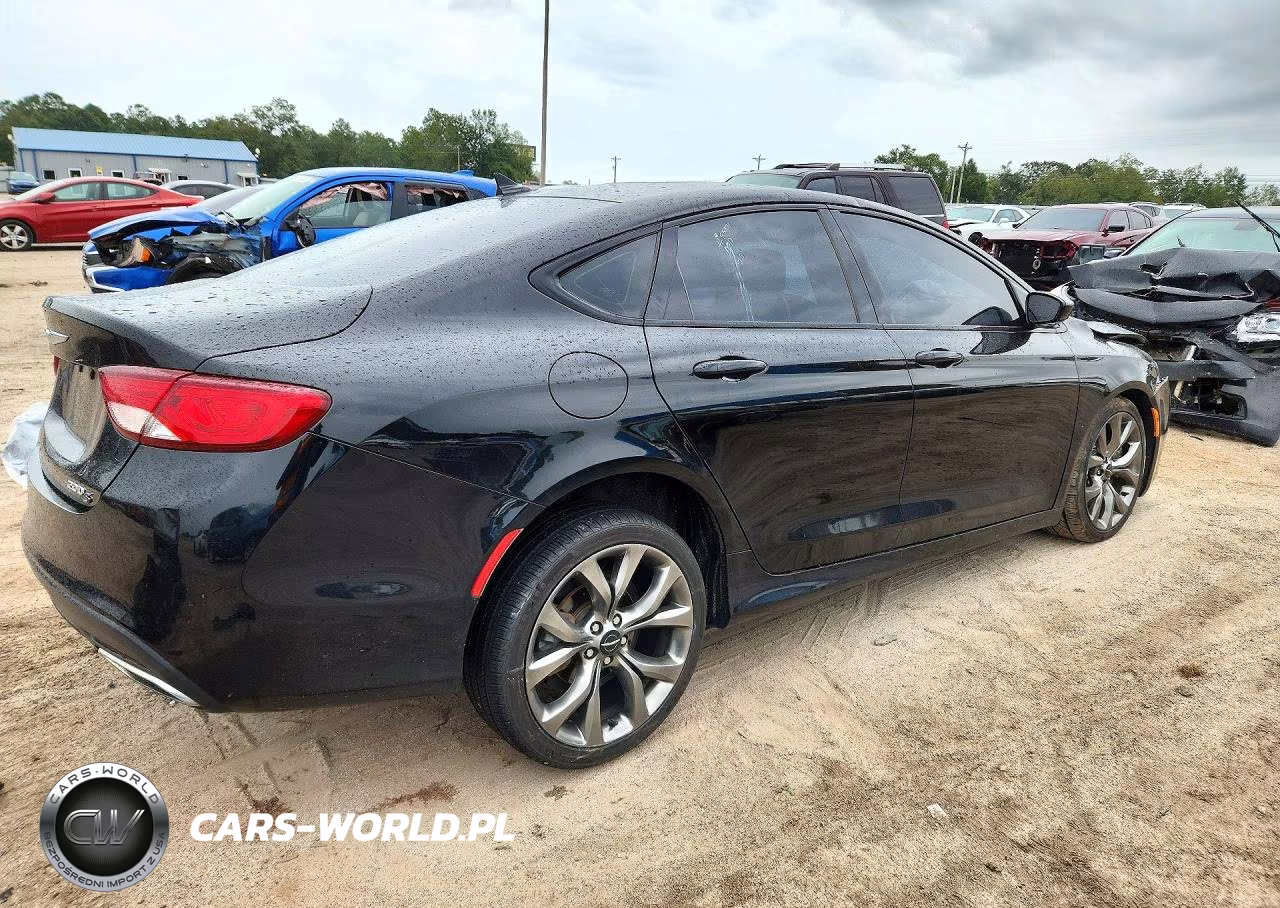 2016 Chrysler 200 S VIN:1C3CCCBG4GN161372 - 3