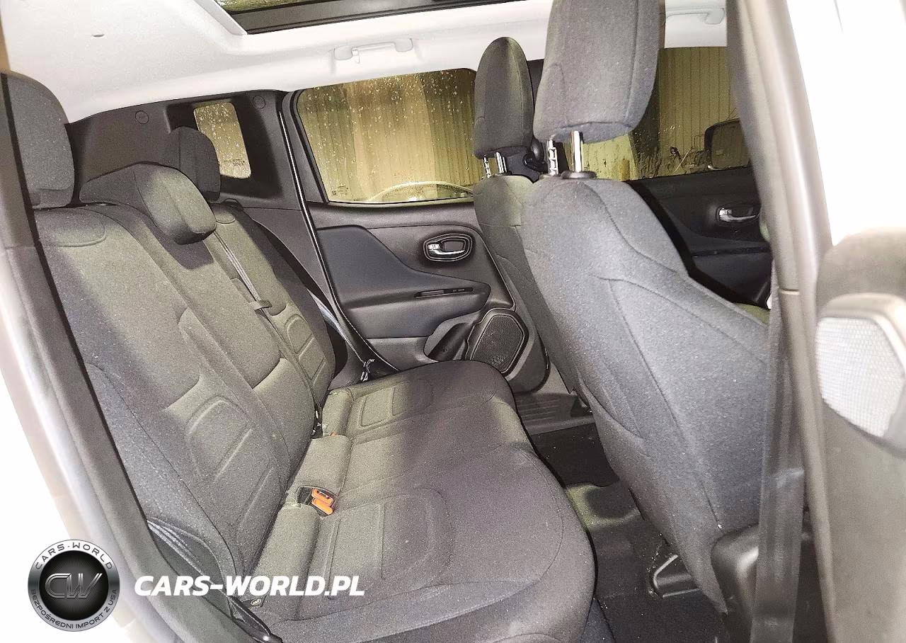 2022 Jeep Renegade Latitude VIN:ZACNJDB16NPN61236 - 11