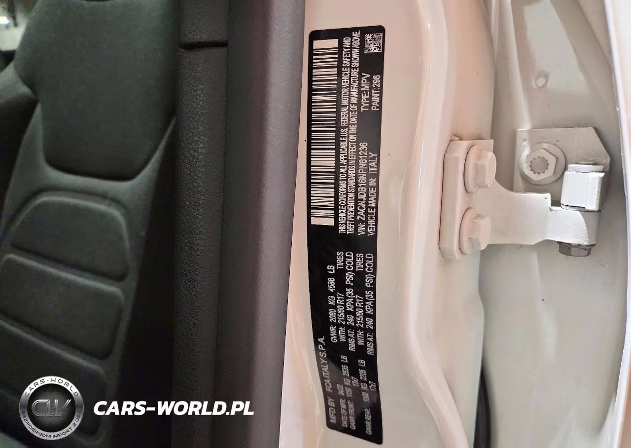 2022 Jeep Renegade Latitude VIN:ZACNJDB16NPN61236 - 13