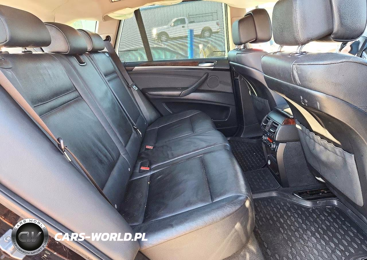 2013 BMW X5 xDrive35I VIN:5UXZV4C59D0G50475 - 11