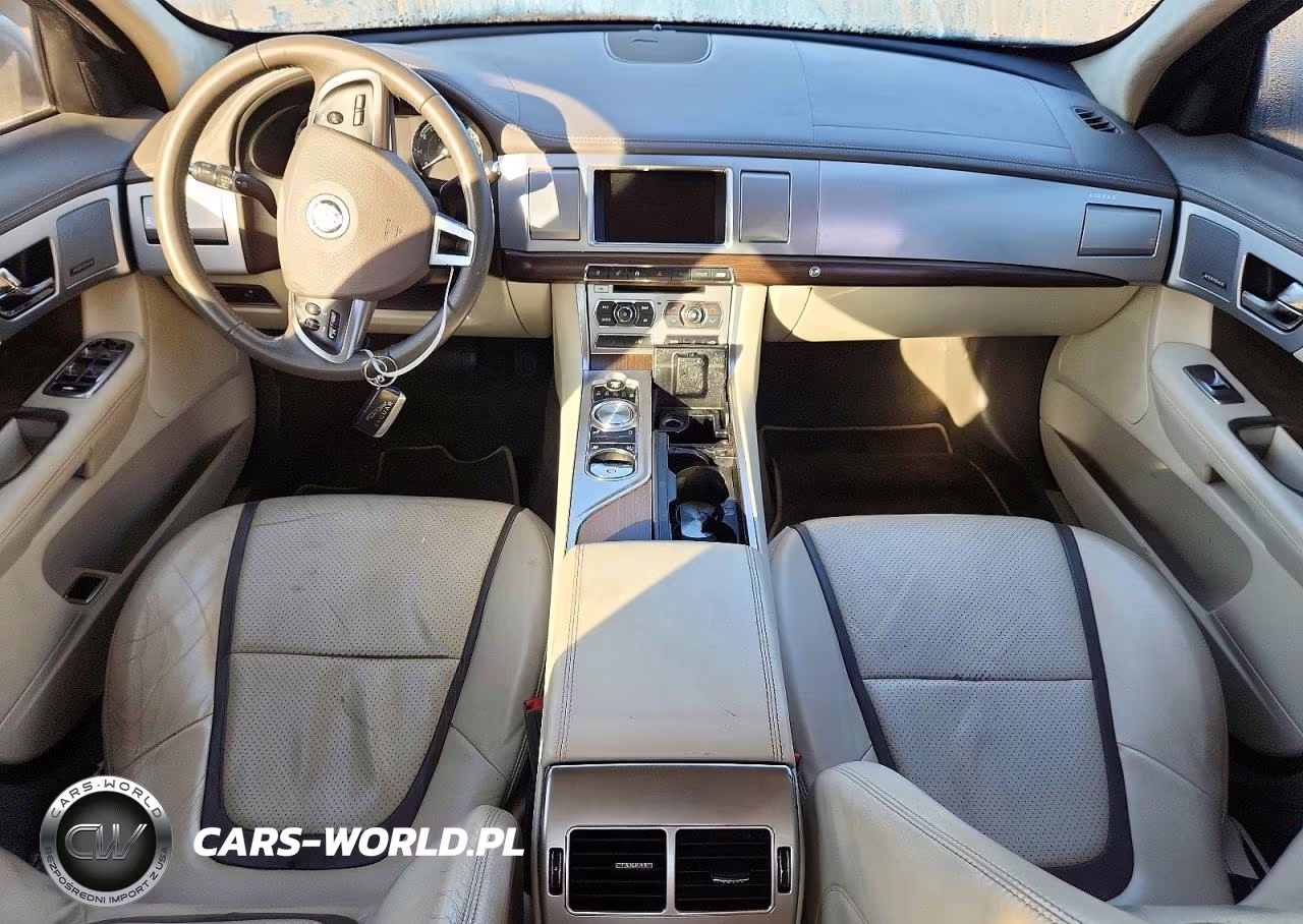 2013 Jaguar Xf VIN:SAJWA0E77D8S65584 - 8