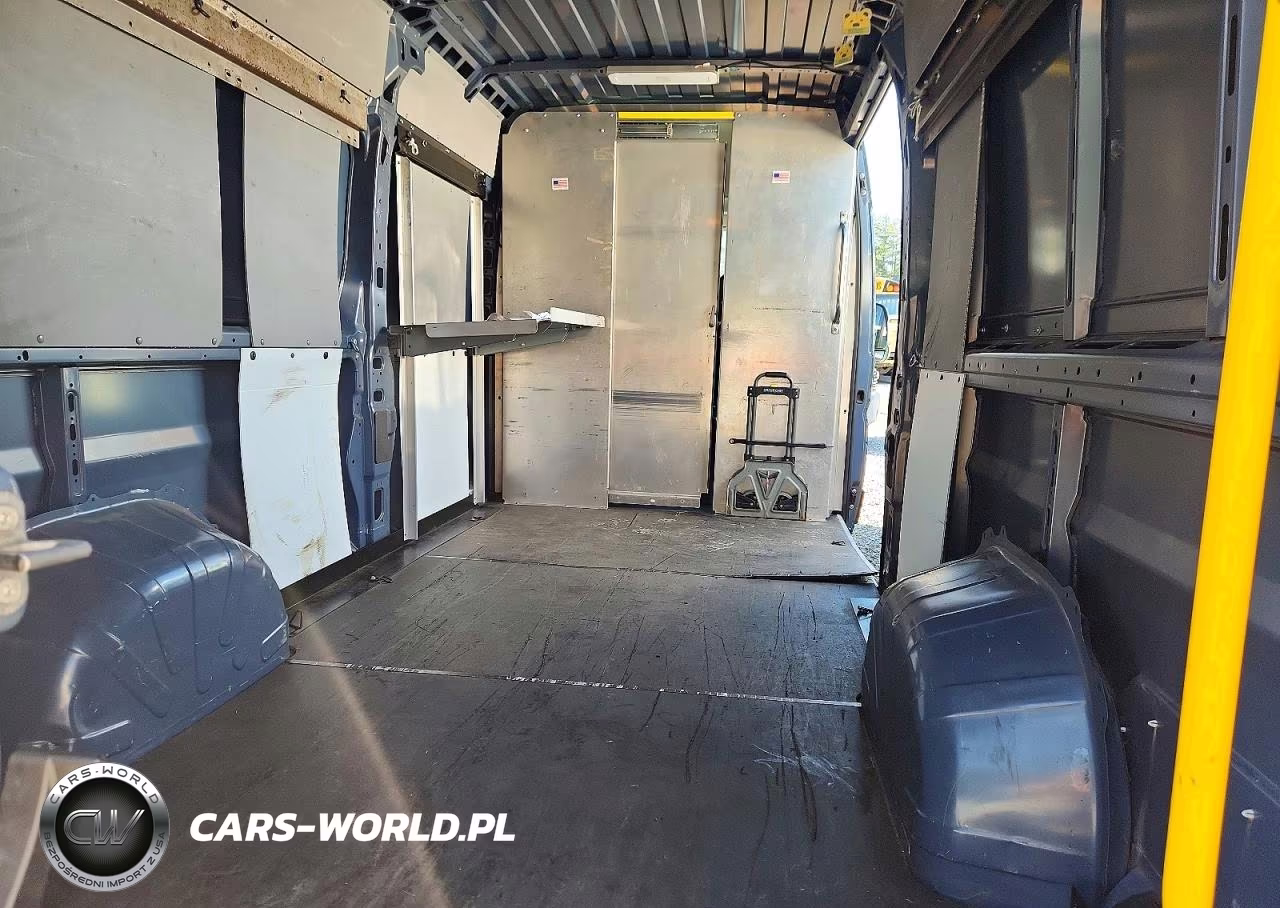 2019 Ram Promaster 3500 Delivery Van VIN:3C6URVJG1KE551362 - 10