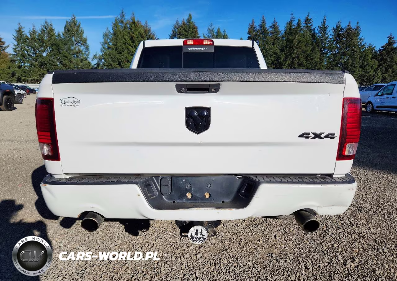 2016 Ram 1500 Sport VIN:1C6RR7MT9GS211231 - 6