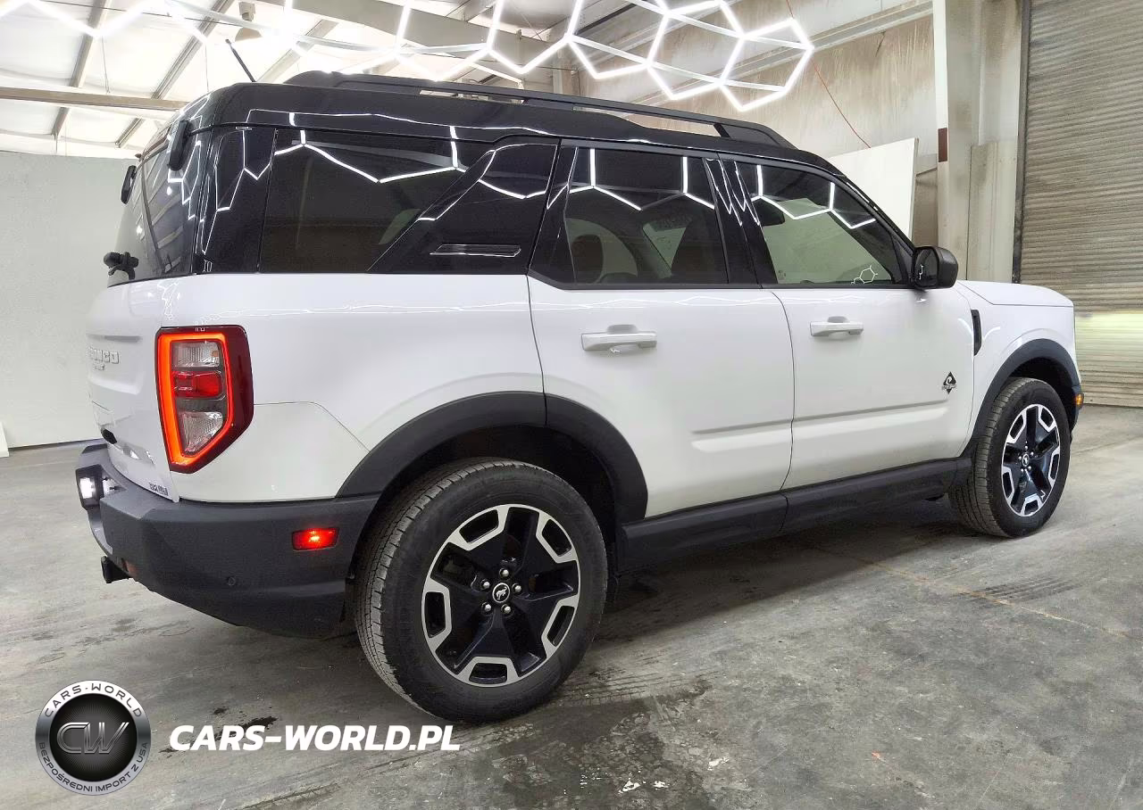 2021 Ford Bronco Sport Outer Banks VIN:3FMCR9C65MRA04800 - 3