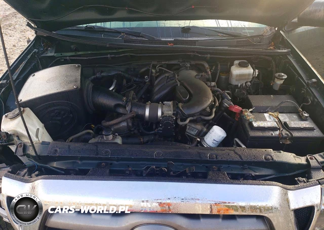 2010 Toyota Tacoma V6 VIN:5TEUU4EN3AZ692936 - 11