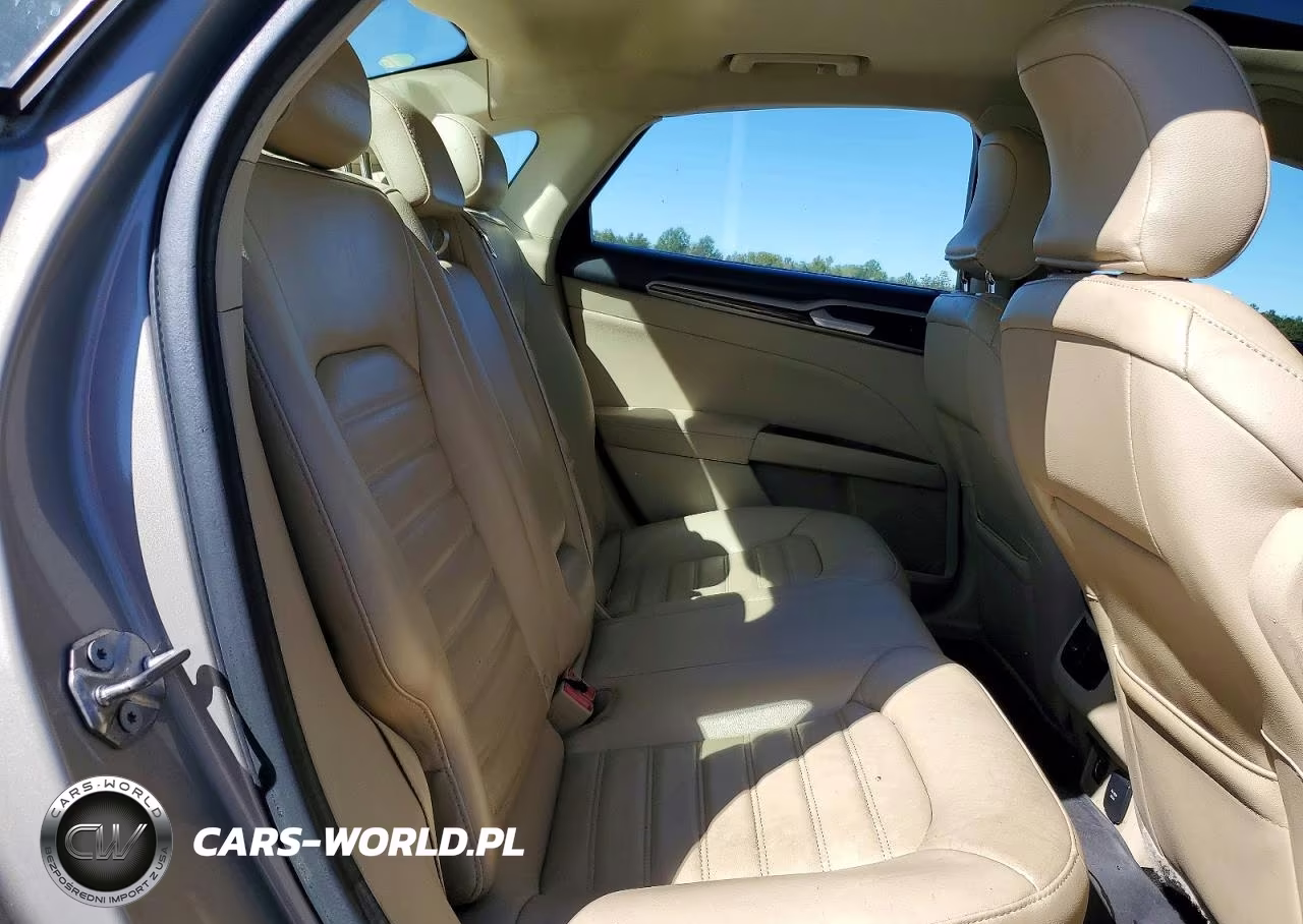 2015 Ford Fusion Se Phev VIN:3FA6P0PU2FR275415 - 10