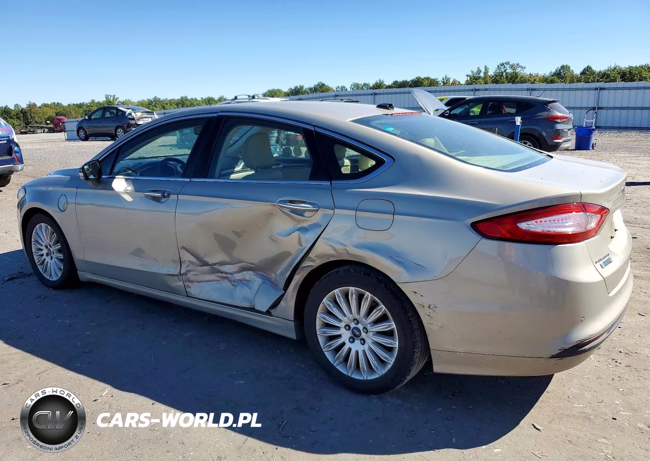 2015 Ford Fusion Se Phev VIN:3FA6P0PU2FR275415 - 2