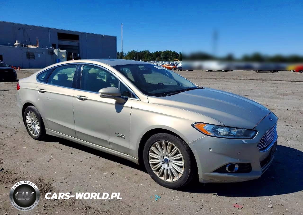 2015 Ford Fusion Se Phev VIN:3FA6P0PU2FR275415 - 4