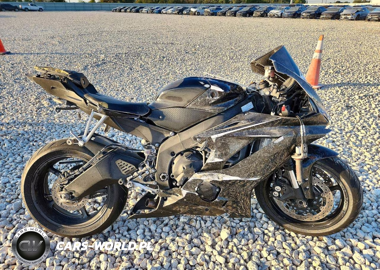 2020 Yamaha Yzfr6 – zdjęcie 1 z 9