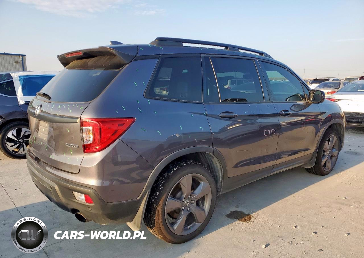 2021 Honda Passport Touring VIN:5FNYF7H97MB011906 - 3