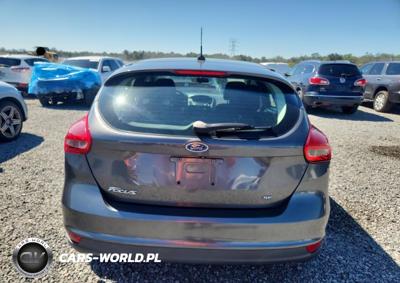 2017 Ford Focus 4D Se Se VIN:1FADP3K29HL340034 - 6