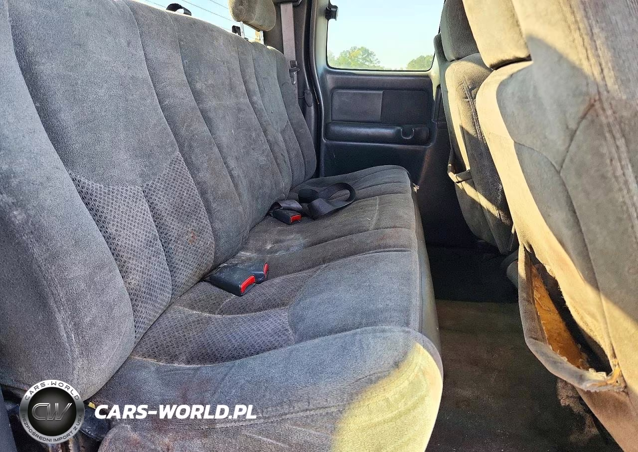 2003 Chevrolet Silverado K2500 Heavy Duty VIN:1GCHK29163E371885 - 10