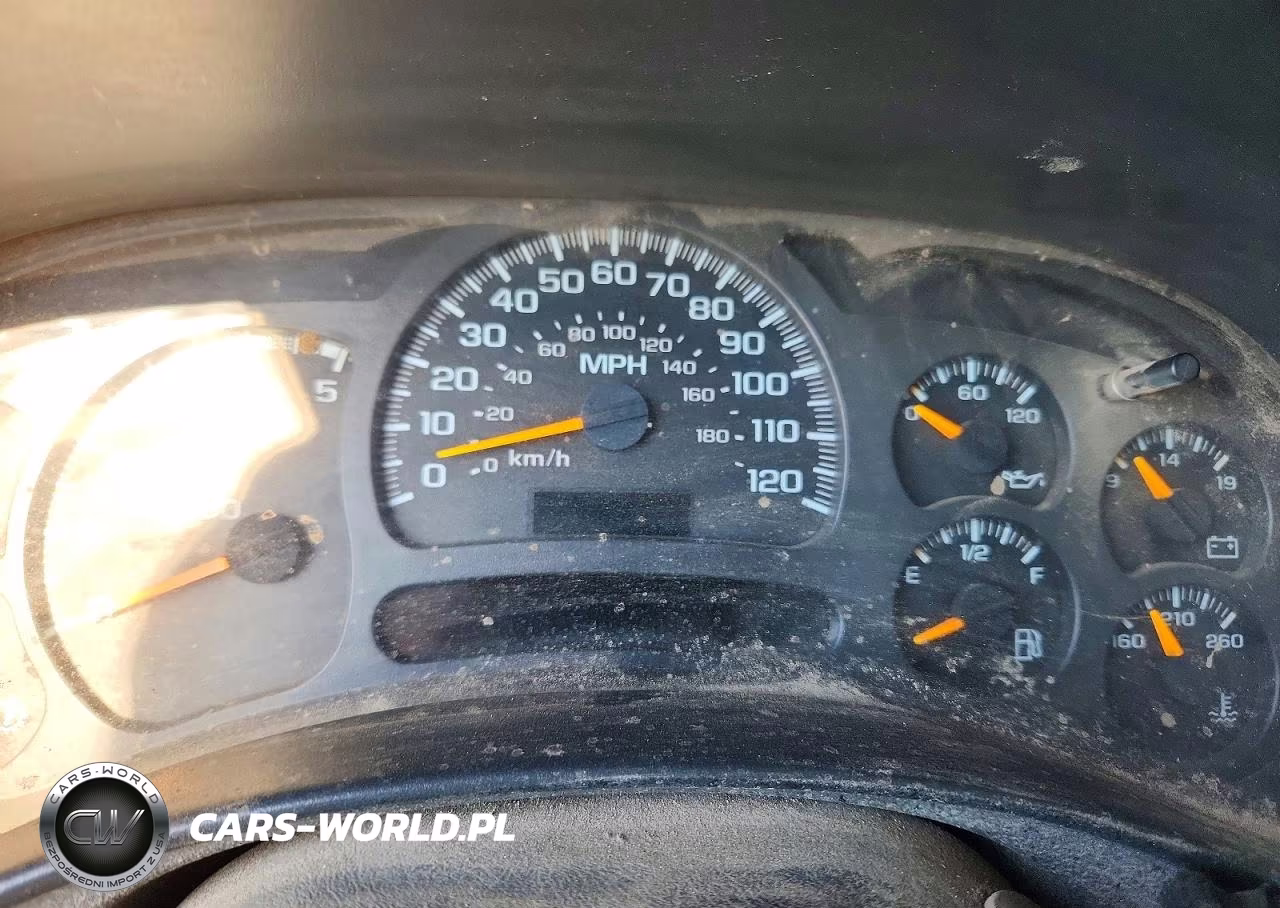 2003 Chevrolet Silverado K2500 Heavy Duty VIN:1GCHK29163E371885 - 9