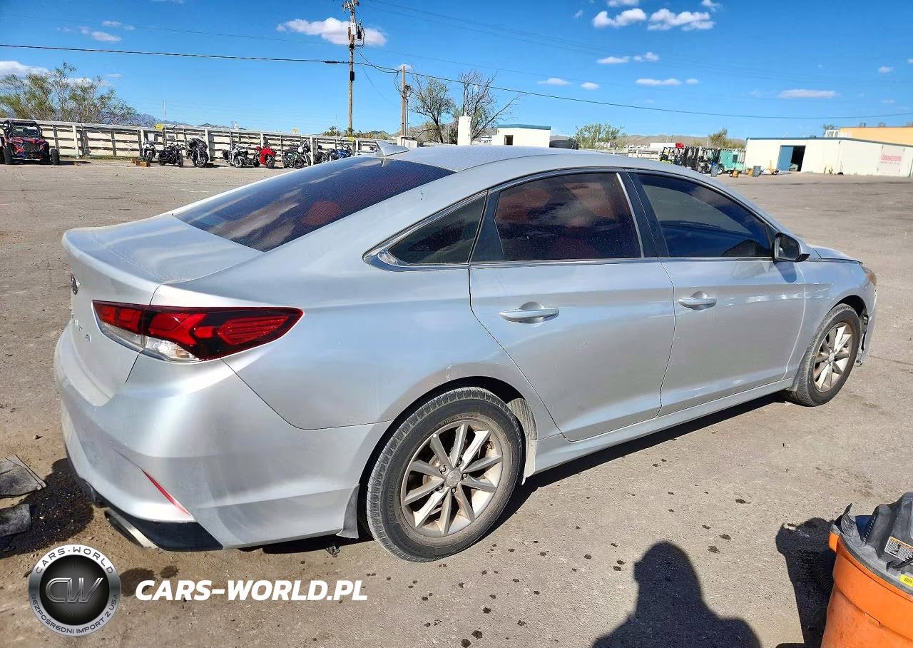 2019 Hyundai Sonata Se VIN:5NPE24AF3KH815681 - 3