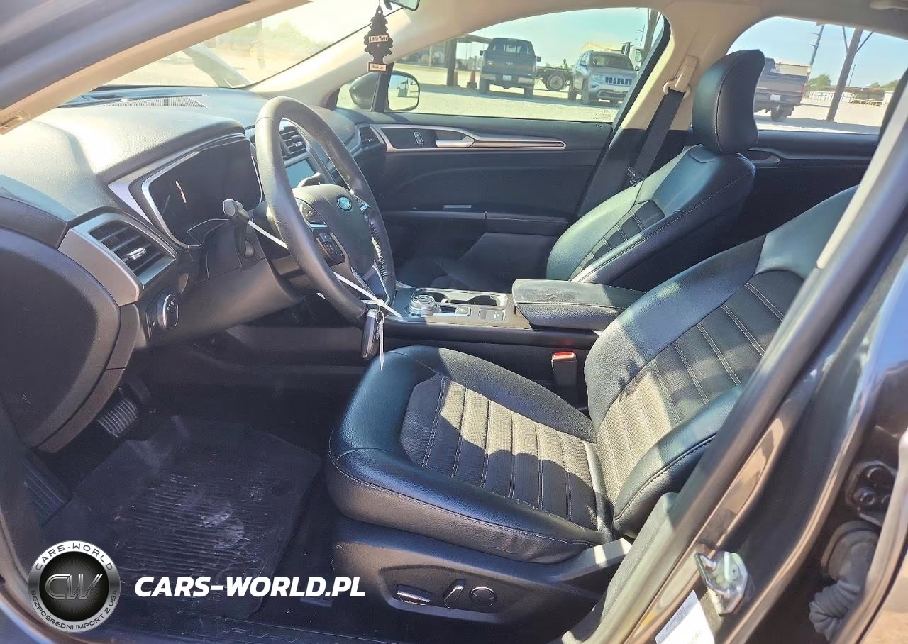 2017 Ford Fusion 4D Se Se VIN:3FA6P0H71HR397758 - 7