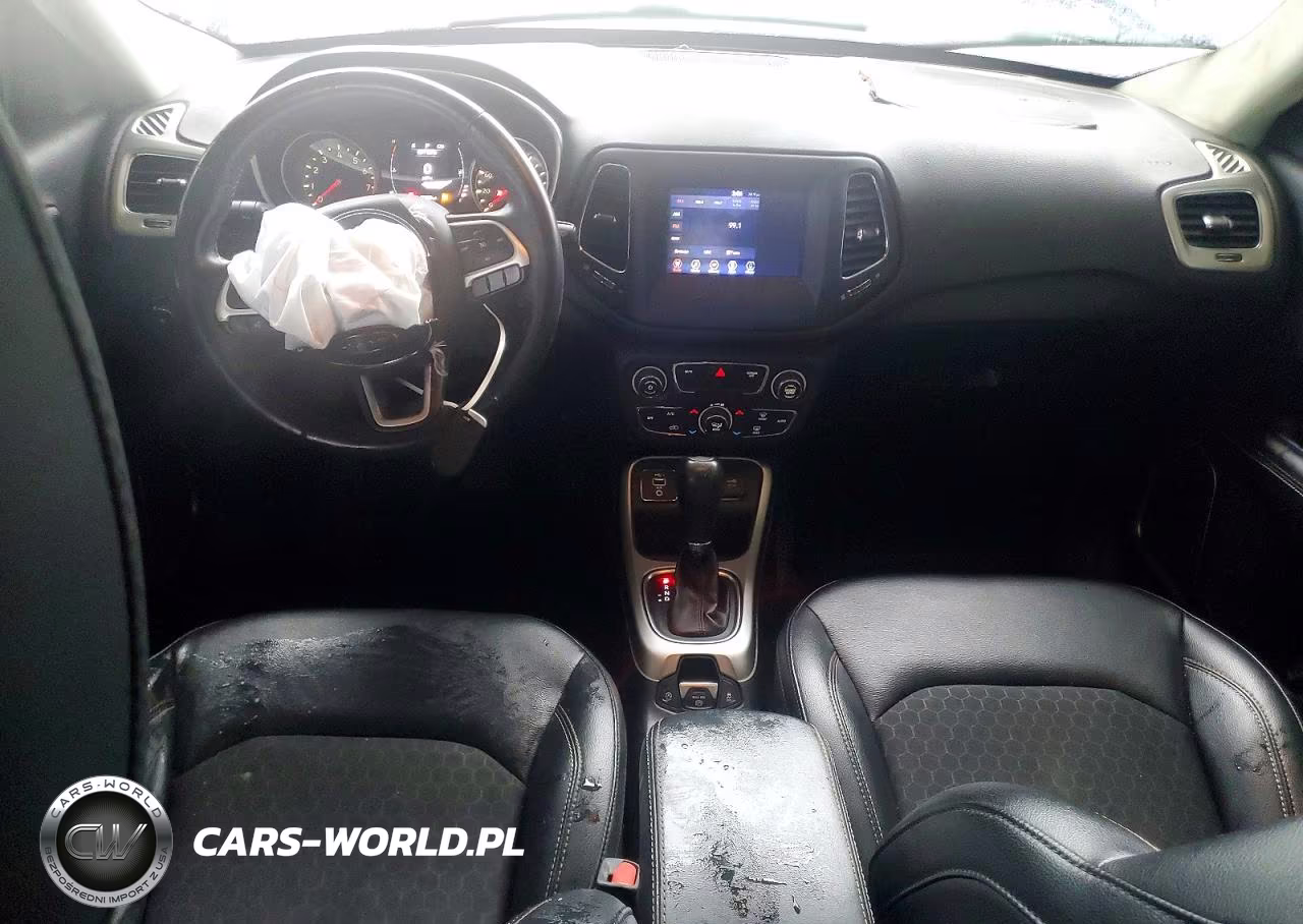 2019 Jeep Compass Latitude VIN:3C4NJCBB0KT646583 - 8