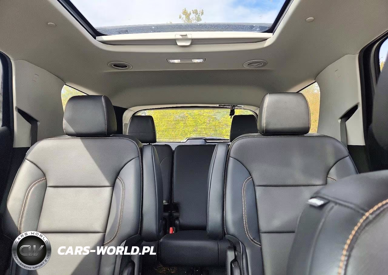 2019 Chevrolet Traverse Premier VIN:1GNEVKKWXKJ134653 - 10