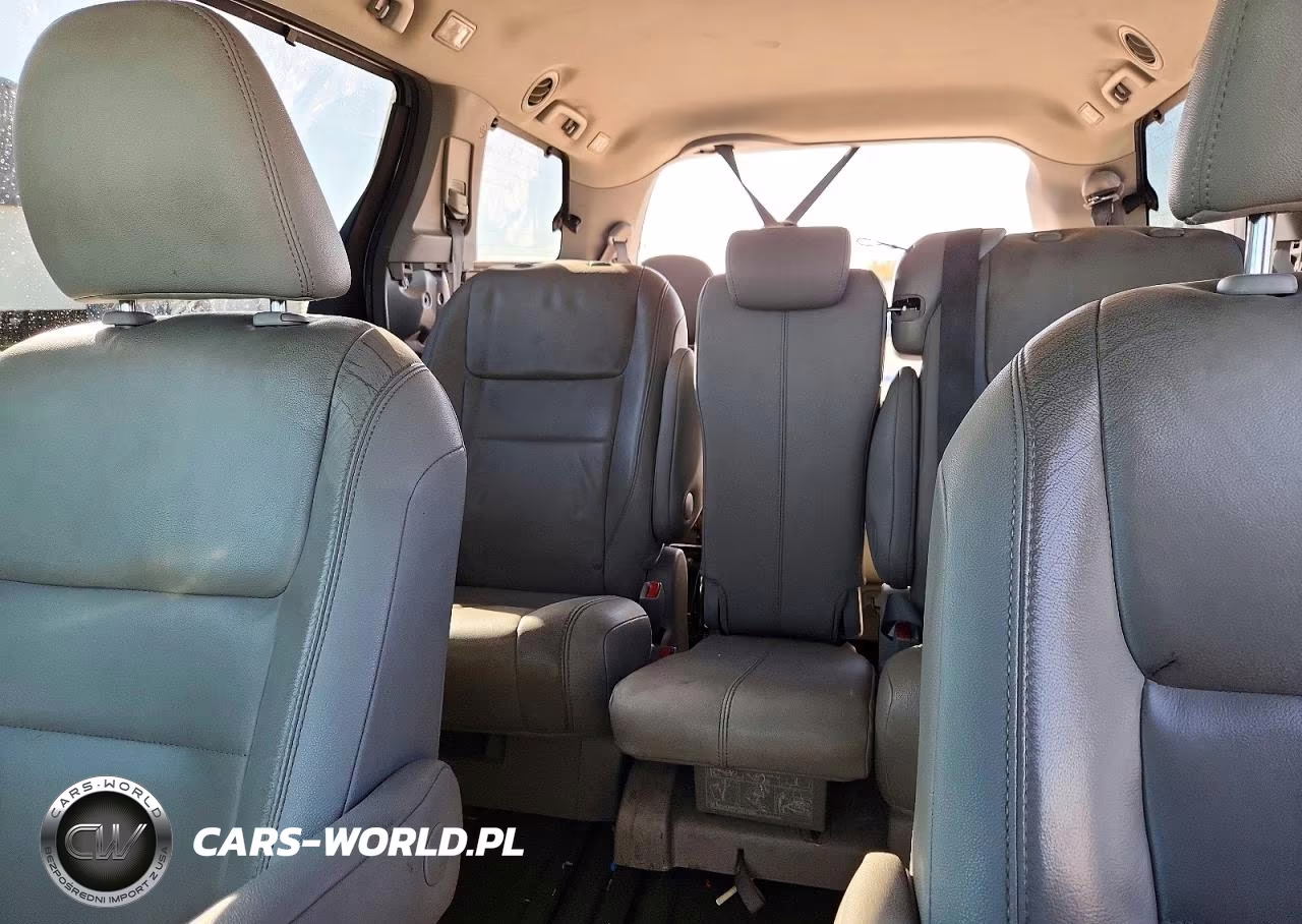 2015 Toyota Sienna Xle 8-Passenger VIN:5TDYK3DC2FS674241 - 10