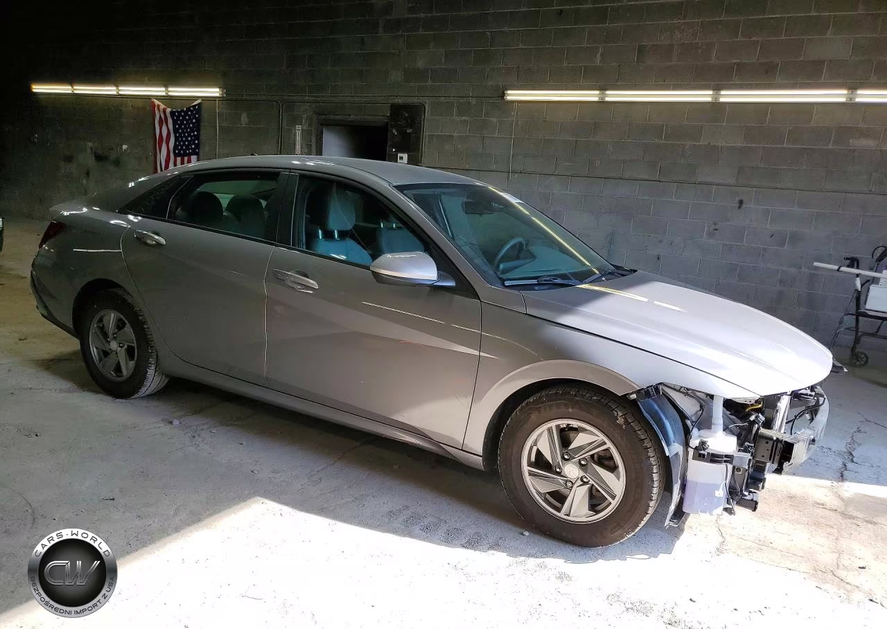 2024 Hyundai Elantra Se VIN:KMHLL4DG7RU680645 - 4
