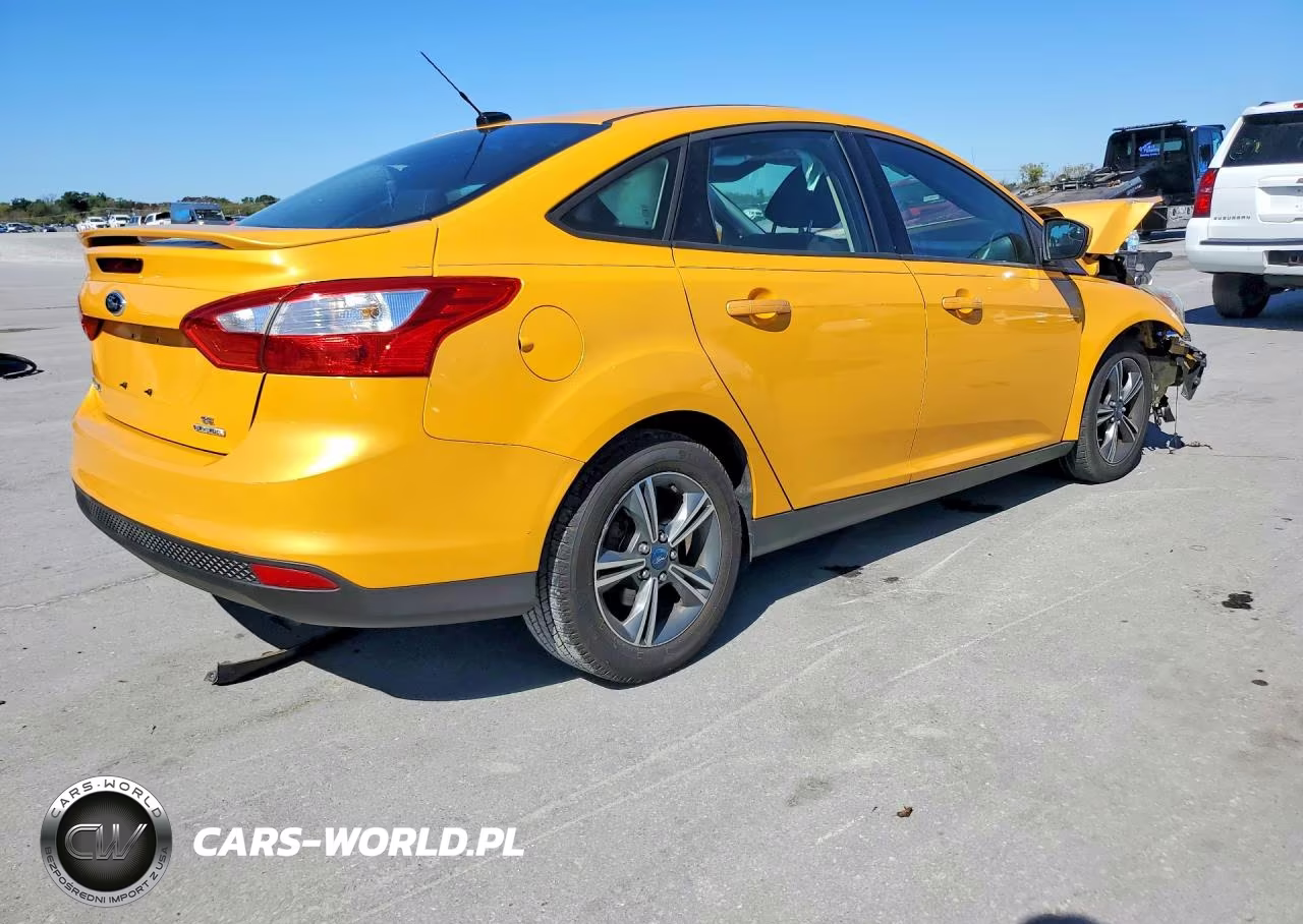2012 Ford Focus Se VIN:1FAHP3F23CL399410 - 3