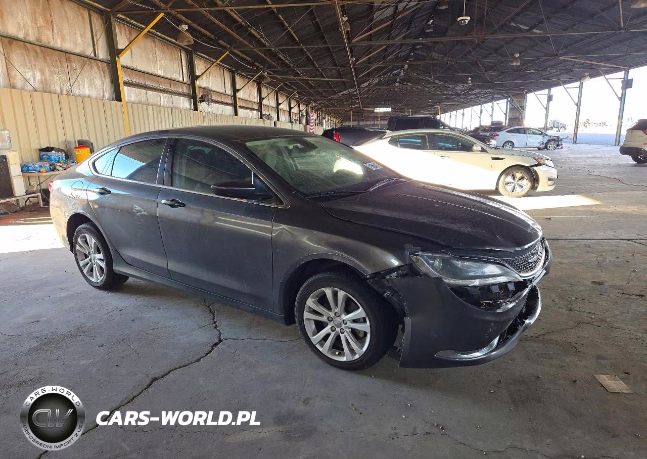 2016 Chrysler 200 Limited VIN:1C3CCCAB5GN163766 - 4
