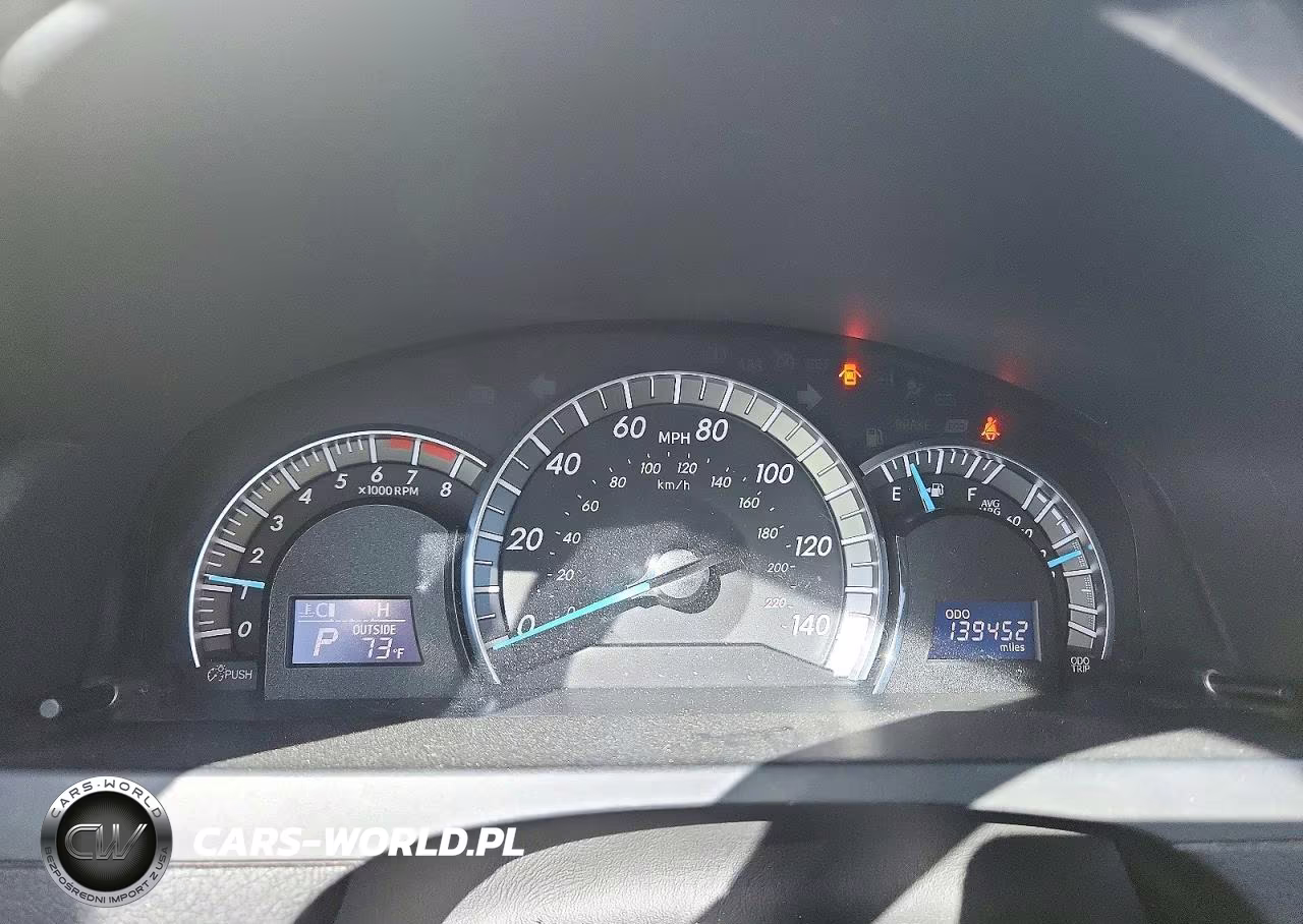 2014 Toyota Camry Se VIN:4T1BF1FK2EU772730 - 9