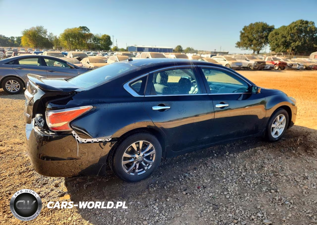 2015 Nissan Altima 2.5 S VIN:1N4AL3AP1FN915918 - 3