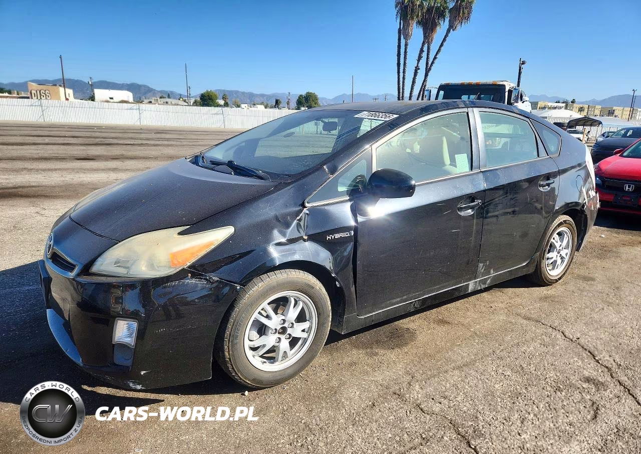 2011 Toyota Prius Two