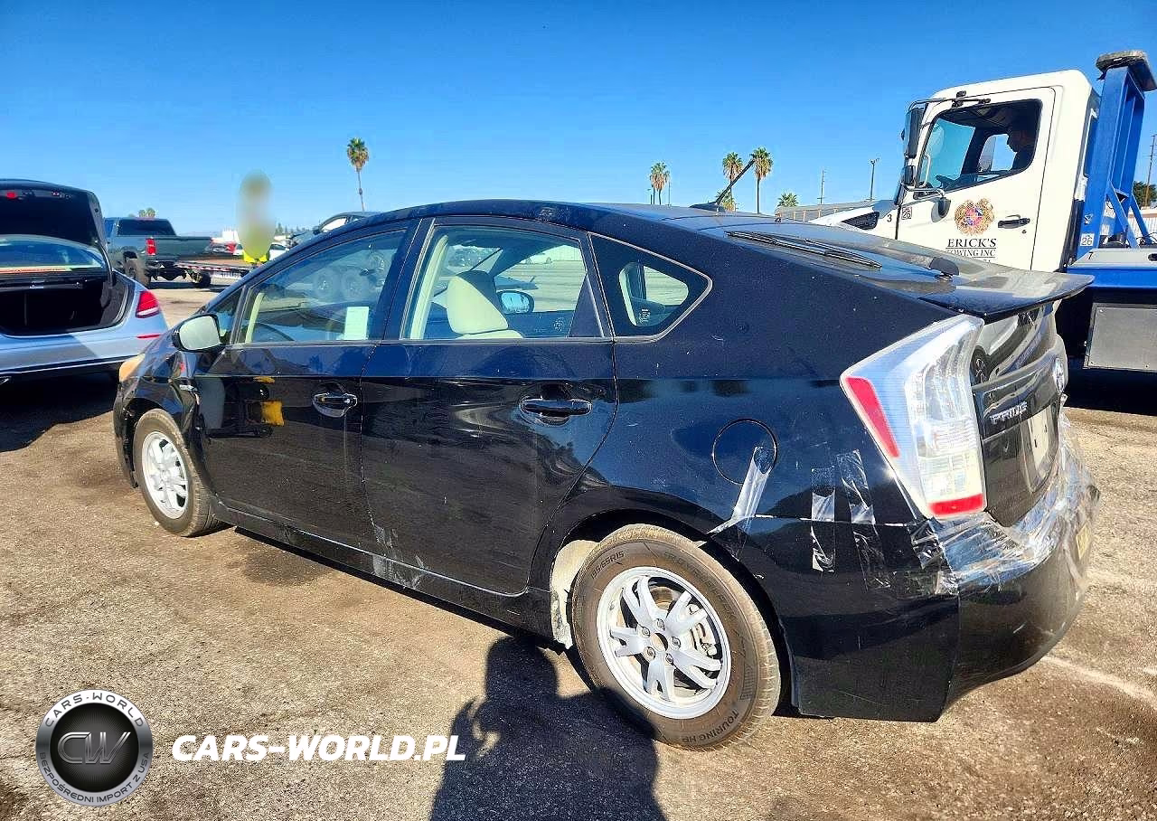 2011 Toyota Prius Two VIN:JTDKN3DU8B1479340 - 2