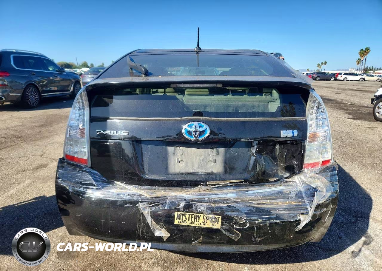 2011 Toyota Prius Two VIN:JTDKN3DU8B1479340 - 6