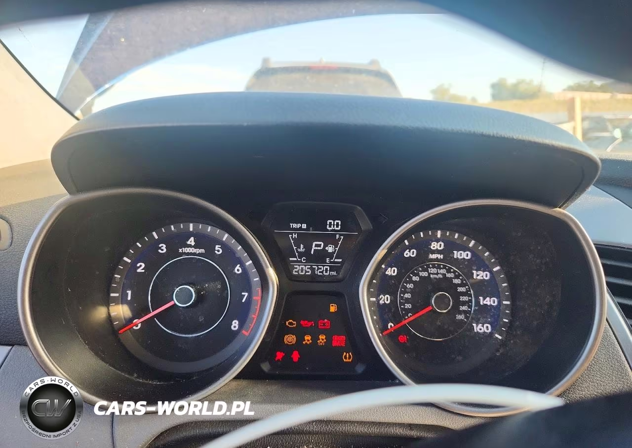 2016 Hyundai Elantra Se VIN:5NPDH4AE6GH701120 - 9