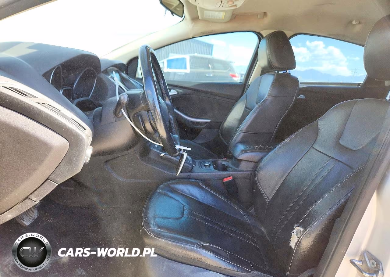 2014 Ford Focus Titanium VIN:1FADP3J27EL463277 - 7