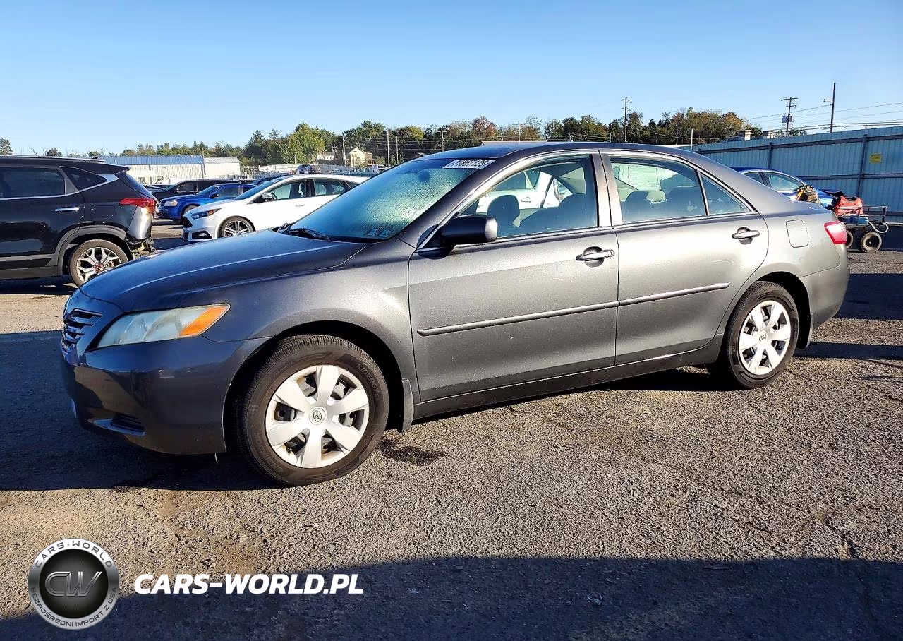 2007 Toyota Camry Le – zdjęcie 1 z 12