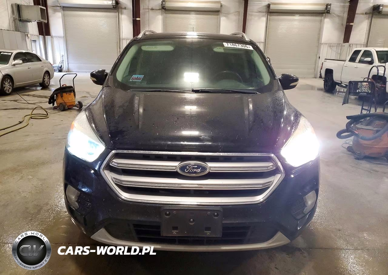 2017 Ford Escape Titanium VIN:1FMCU9J95HUA14625 - 5
