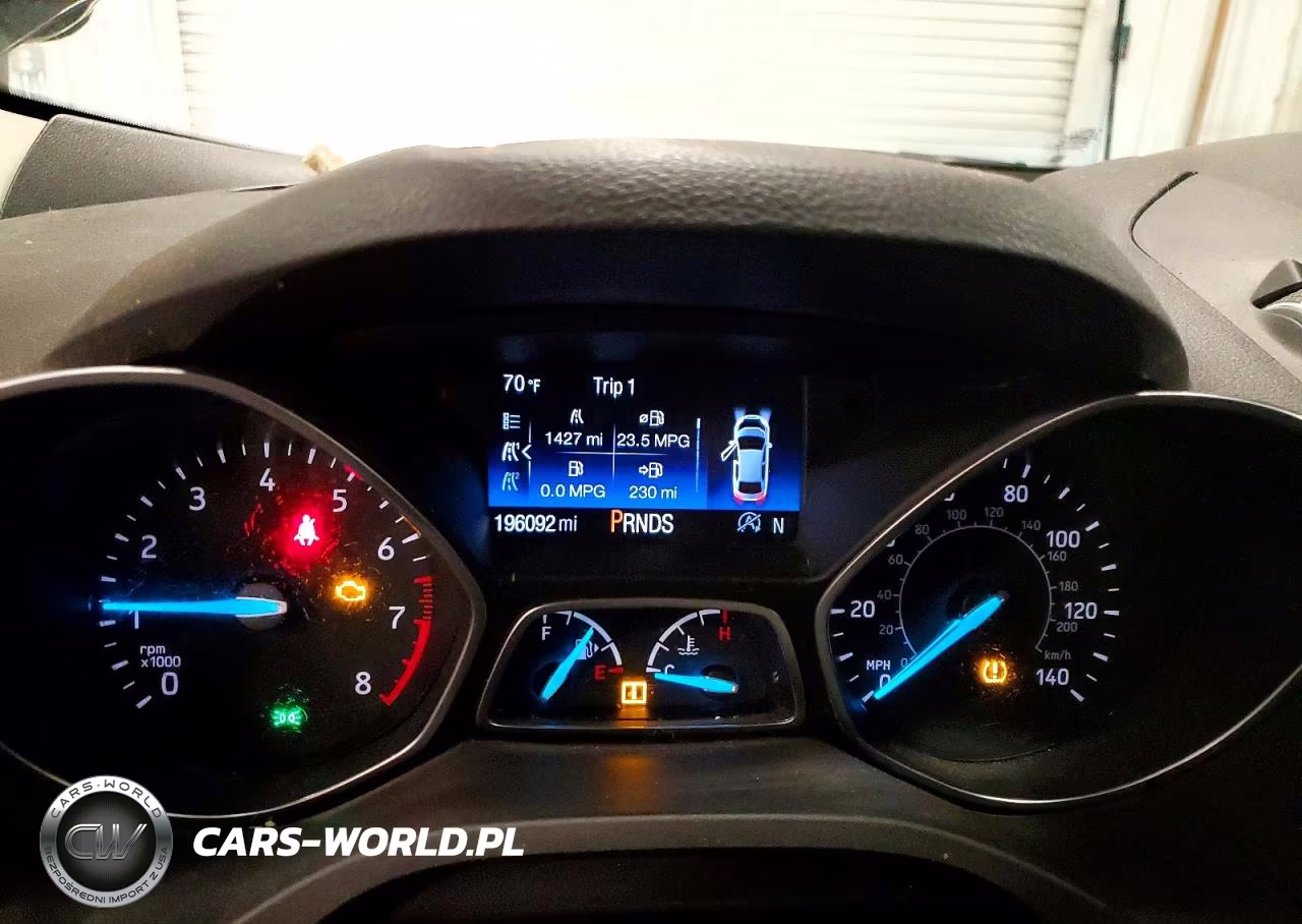 2017 Ford Escape Titanium VIN:1FMCU9J95HUA14625 - 9