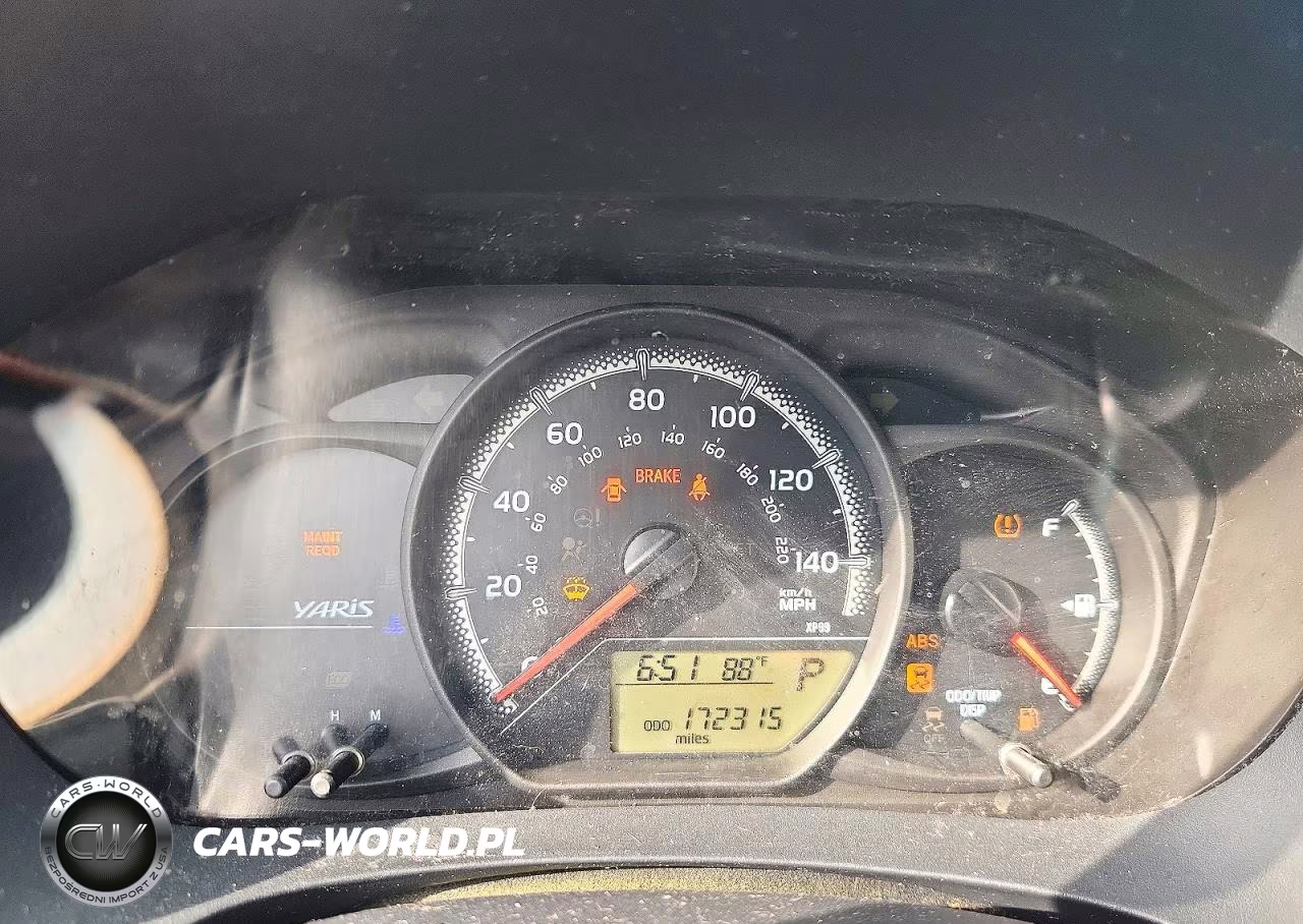 2016 Toyota Yaris 5-Door L VIN:VNKKTUD31GA069206 - 9