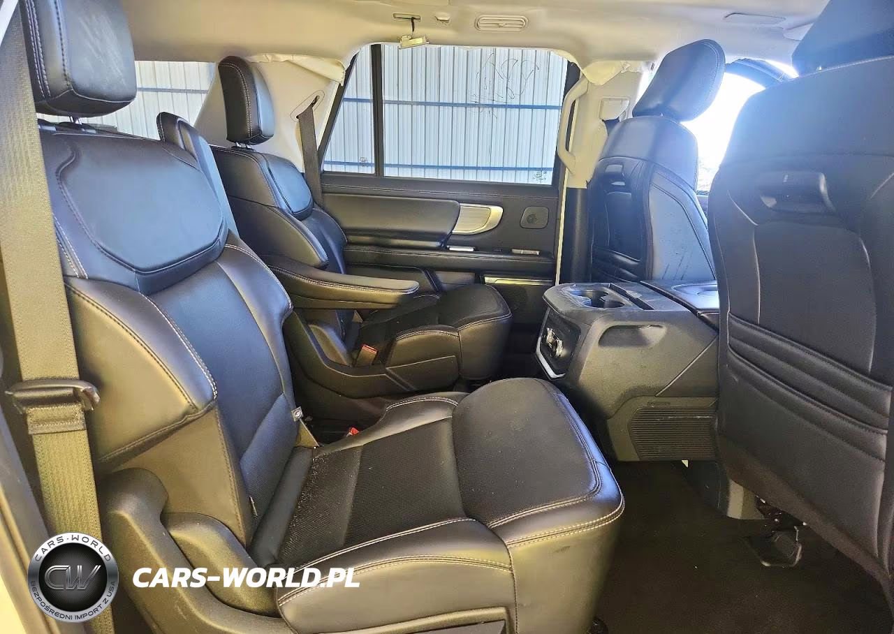 2025 Ford Expedition Max Platinum VIN:1FMJK1M84SEA12691 - 11