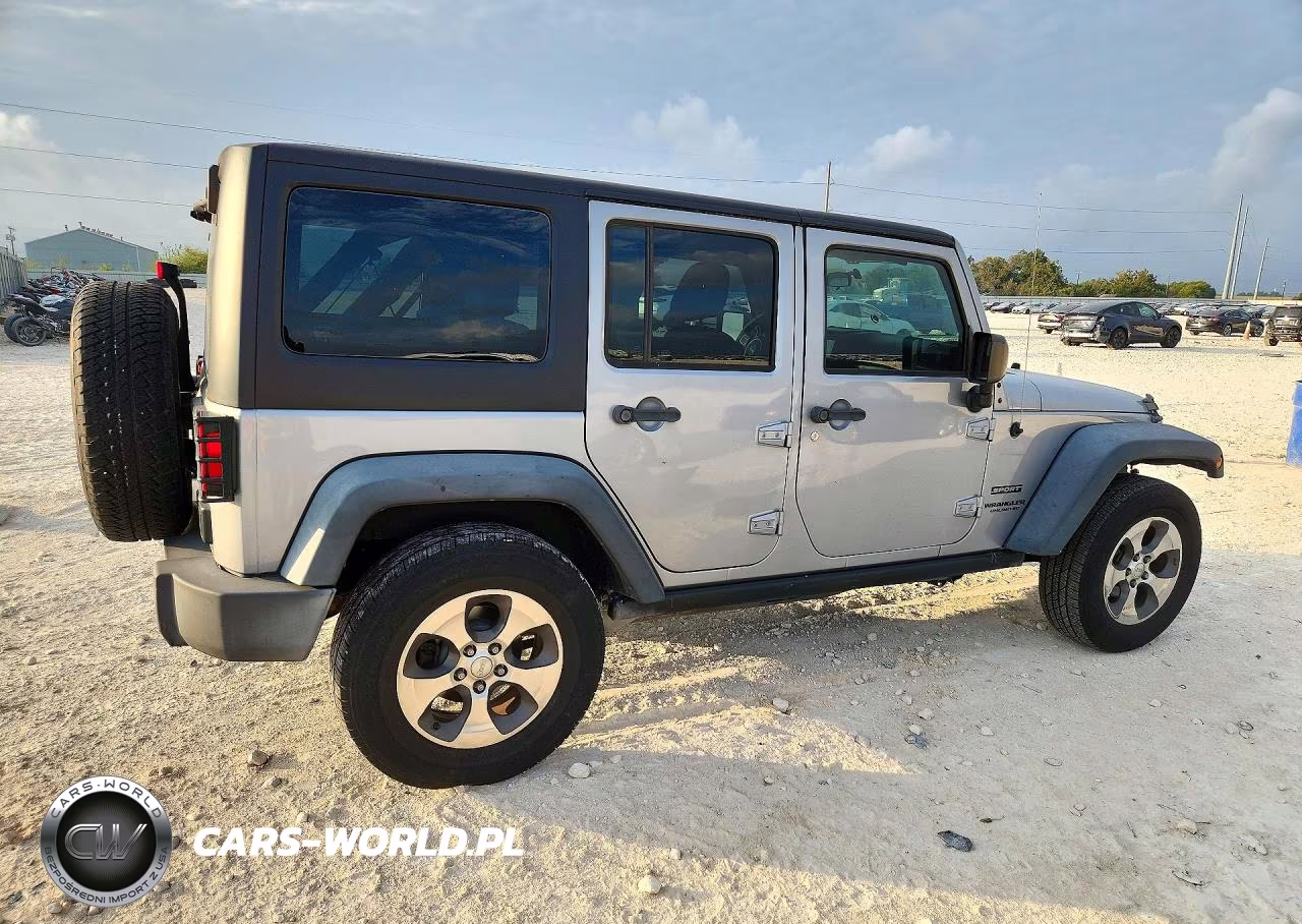 2016 Jeep Wrangler Unlimited Sport VIN:1C4BJWDG8GL125045 - 3