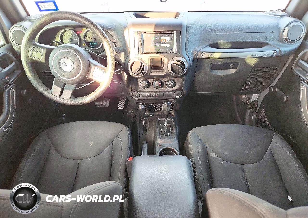 2016 Jeep Wrangler Unlimited Sport VIN:1C4BJWDG8GL125045 - 8