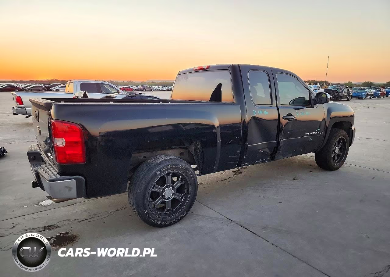 2008 Chevrolet Silverado C1500 Lt VIN:1GCEC19048Z121871 - 3