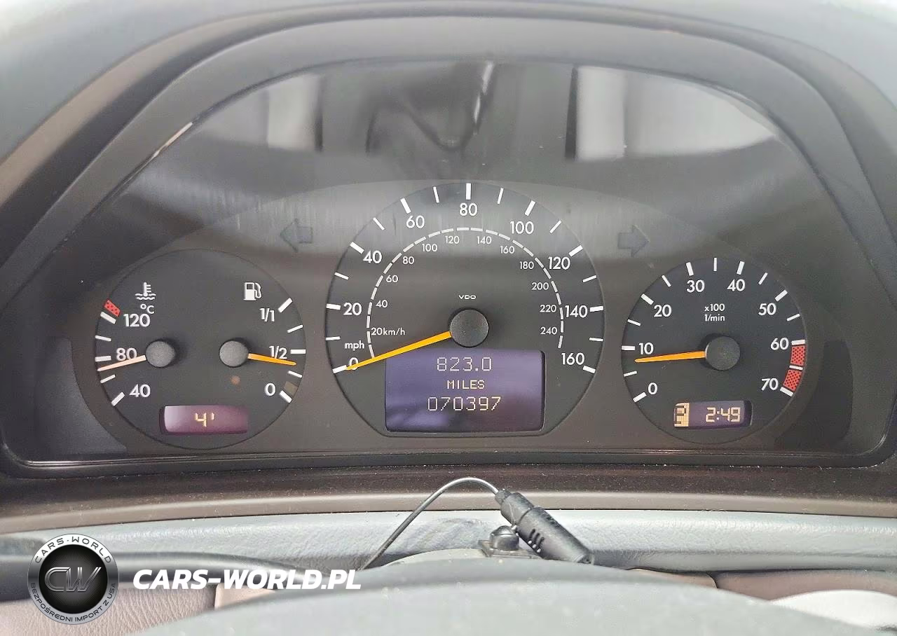 2002 Mercedes-Benz Clk 320 VIN:WDBLK65G72T113976 - 9