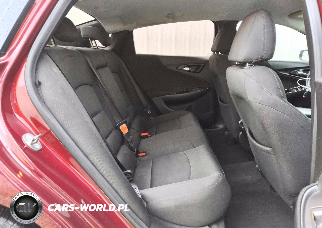 2016 Chevrolet Malibu Lt VIN:1G1ZE5ST6GF224578 - 10