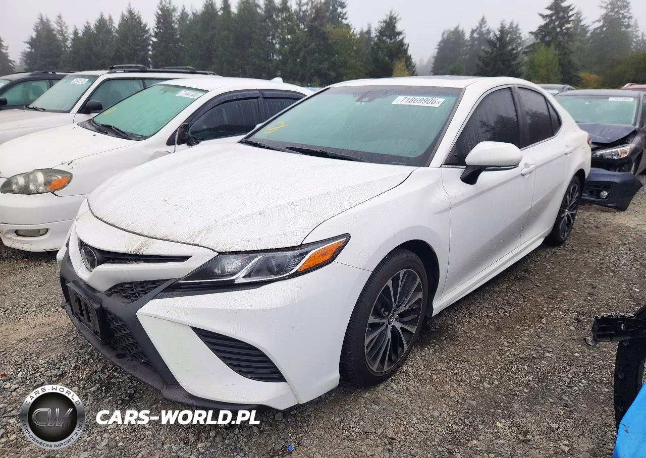 2018 Toyota Camry Se – zdjęcie 1 z 13